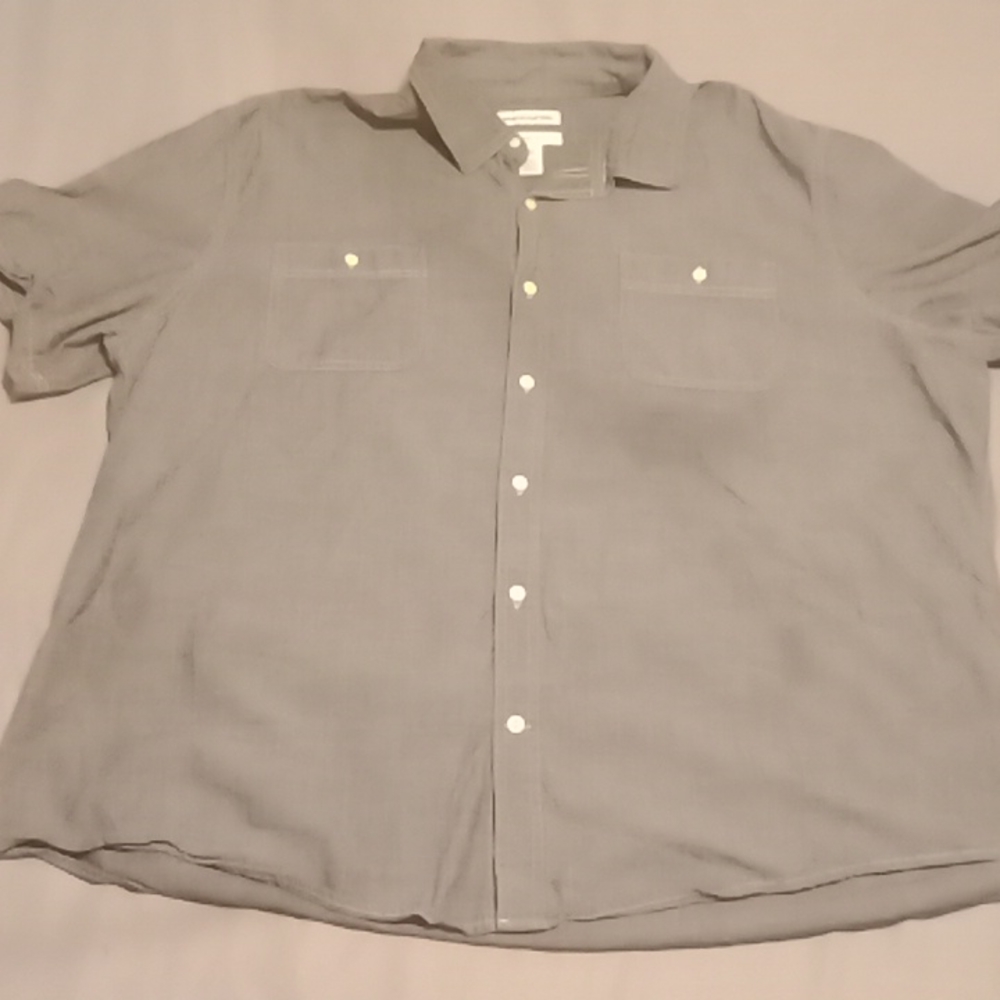 Amazon essentials short sleeve button up shirt